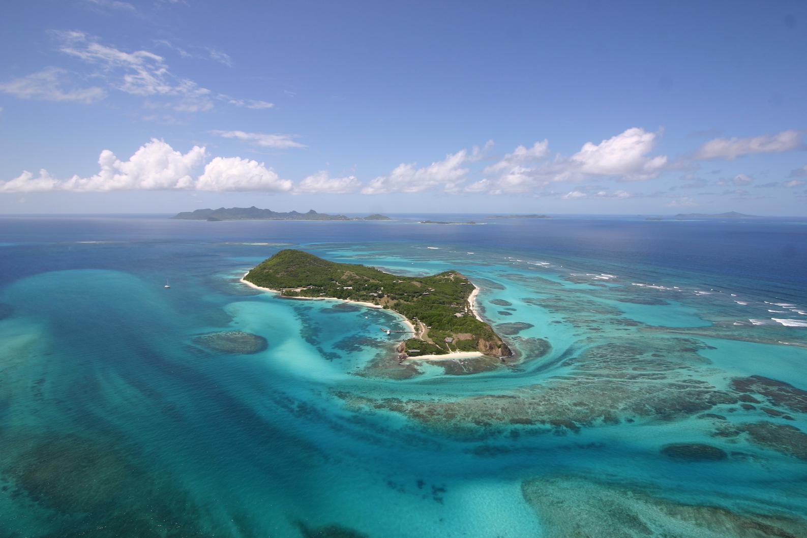 Luxury Yacht Charters in St. Vincent and the Grenadines