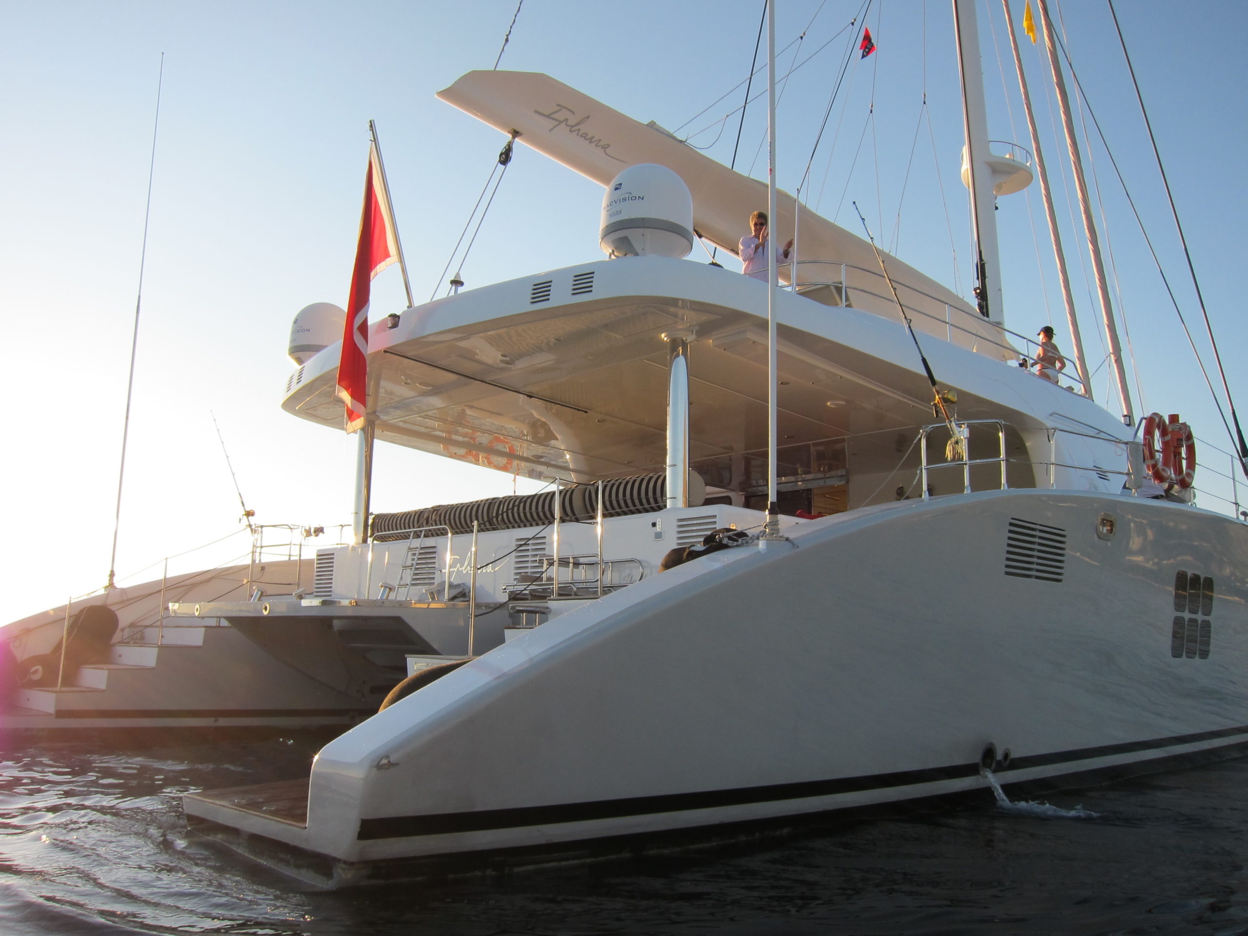 Bateau Ipharra Luxury Catamaran